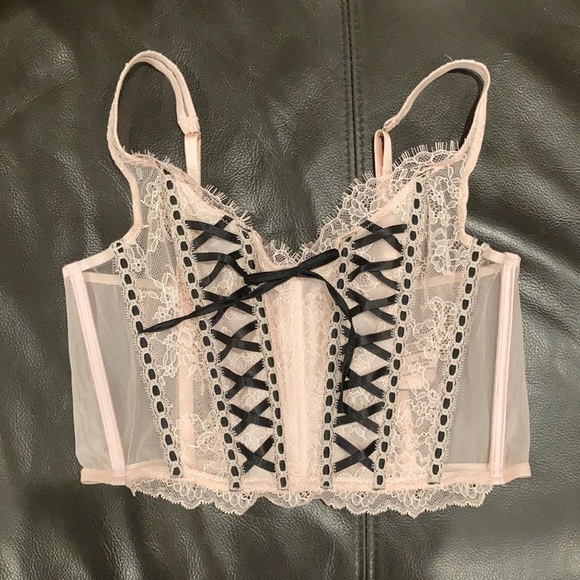 Like New Victoria Secret Corset - Picture 1 of 8
